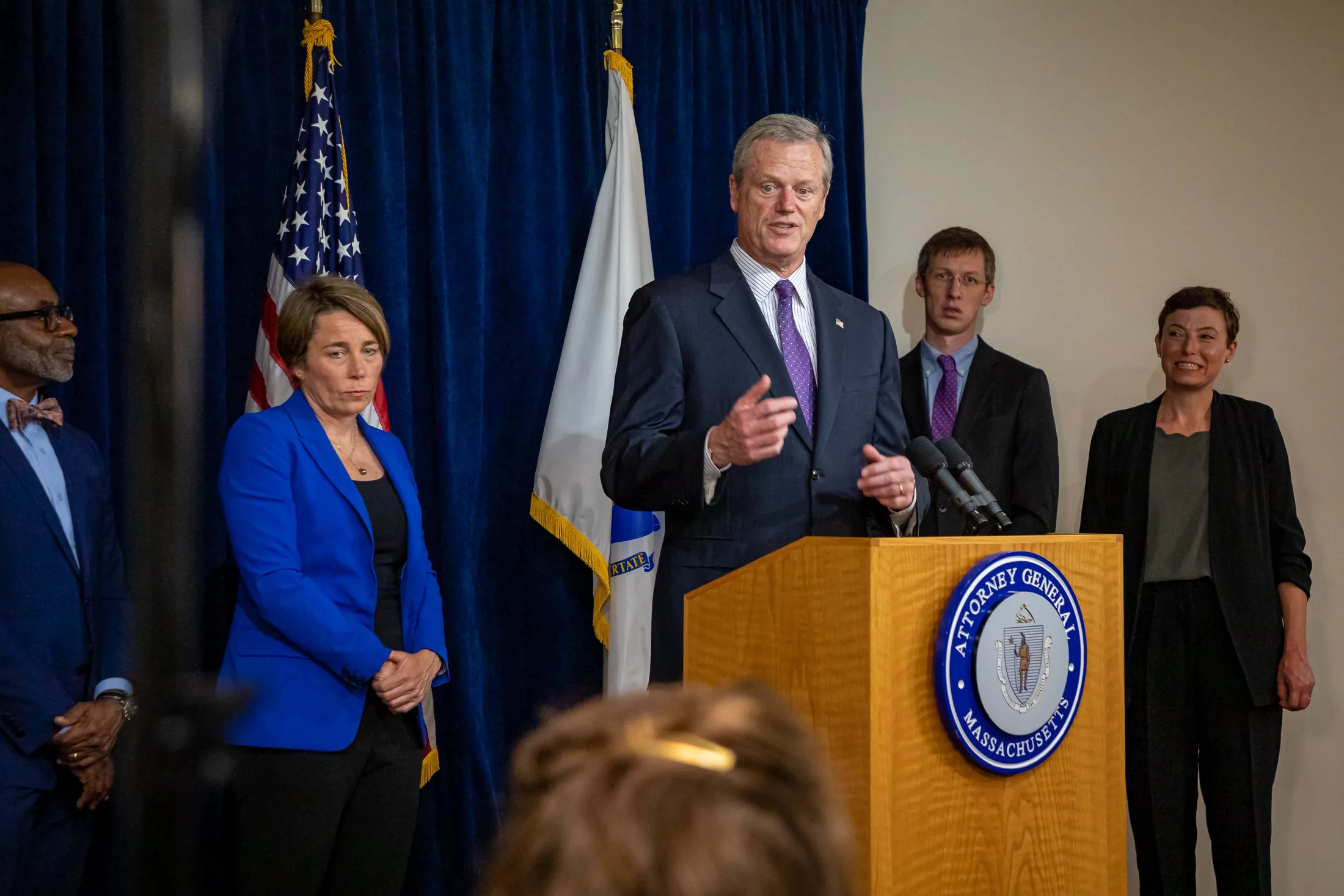 "Today I joined 
@MassAGO
, substance use and recovery advocates, and families impacted by the opioid epidemic to announce a resolution to Massachusetts' lawsuit against Purdue Pharma and the Sackler family.

This resolution will bring $90